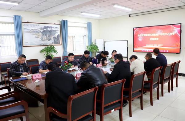 鼓樓區(qū)城管局副局長潘朝華一行來公司調(diào)研